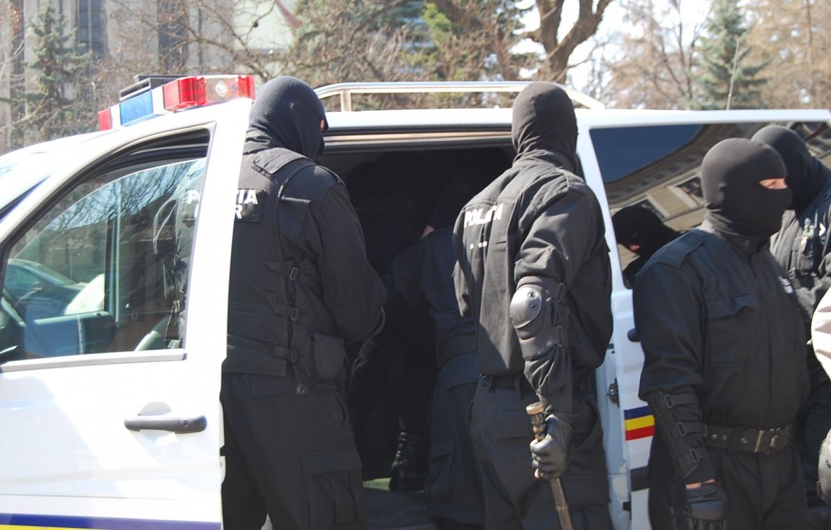 Evaziune uriașă cu maşini second hand. Polițiștii au făcut razie