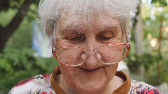 Firea lansează programul "Ochelari pentru vârsta a treia"