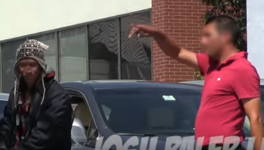 Un tânăr sărac a fost gonit de la restaurant. După o oră s-a întors, iar chelnerii au amuțit