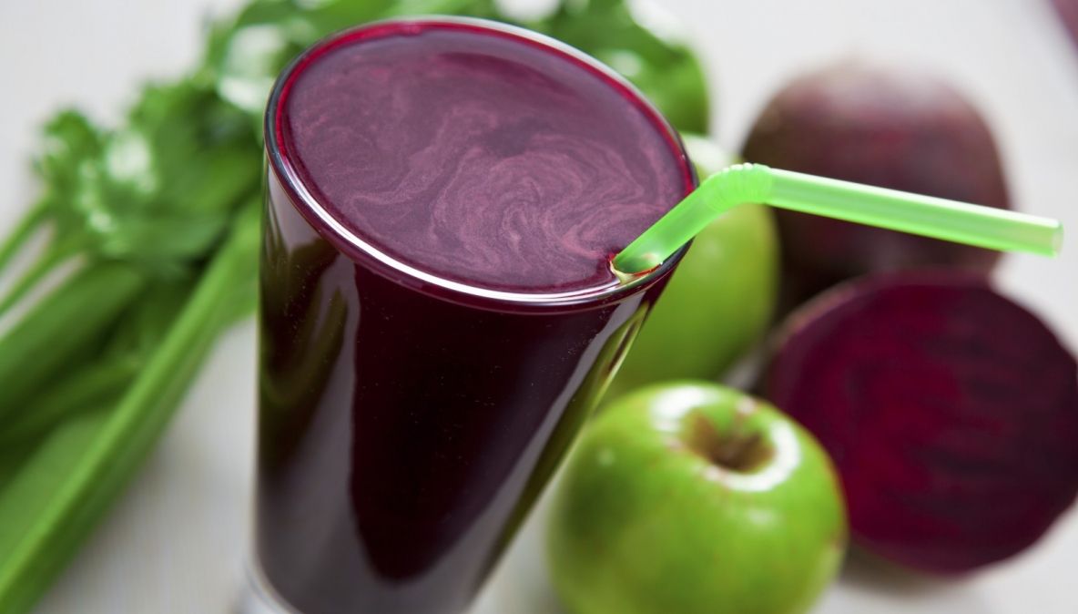 De ce este bine să bei suc de sfeclă roşie