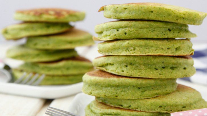 Reţeta serii: clătite cu spanac. Cum să le prepari rapid şi uşor