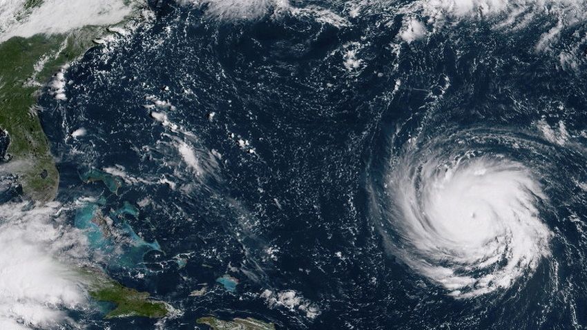 AVERTIZARE de la MAE. SUA, lovite de uraganul Florence. Intensitatea acestuia a crescut rapid