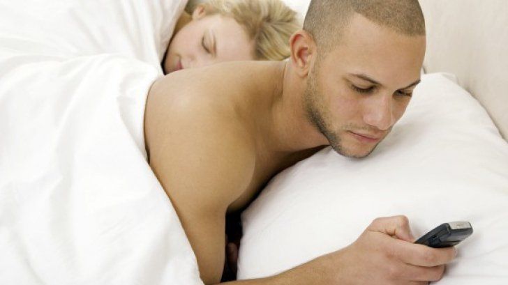 Cum îți dai seama că iubitul tău a făcut sex cu o altă femeie