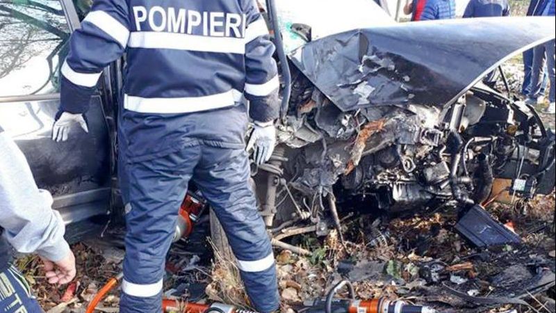 Accident grav de circulație în Giurgiu. Trei persoane au fost rănite