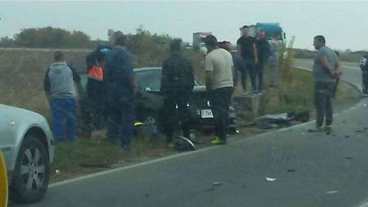 Ambulanţă implicată într-un accident rutier, în Timiş