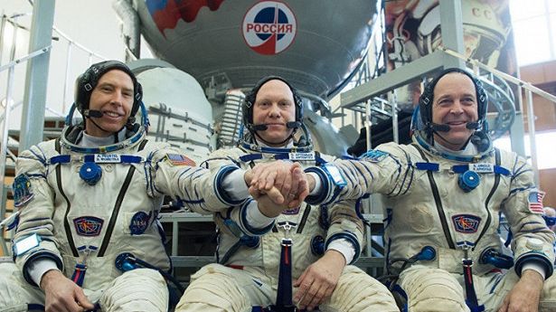 Succes pentru astronauţi. Capsula Soyuz MS-08 a revenit pe Terra după 197 de zile în spaţiu 