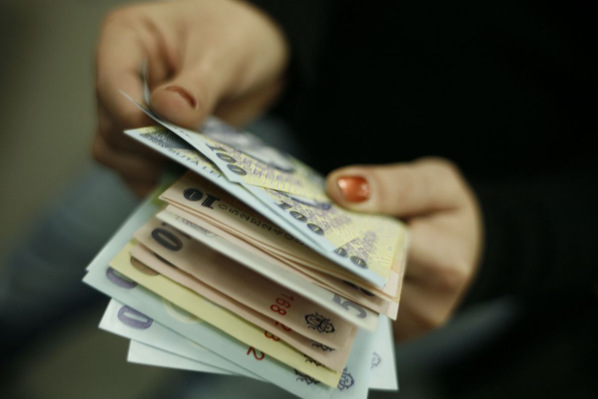  Banca Centrală Europeană vrea măsuri dure împotriva magazinelor care refuză să accepte plata cash 