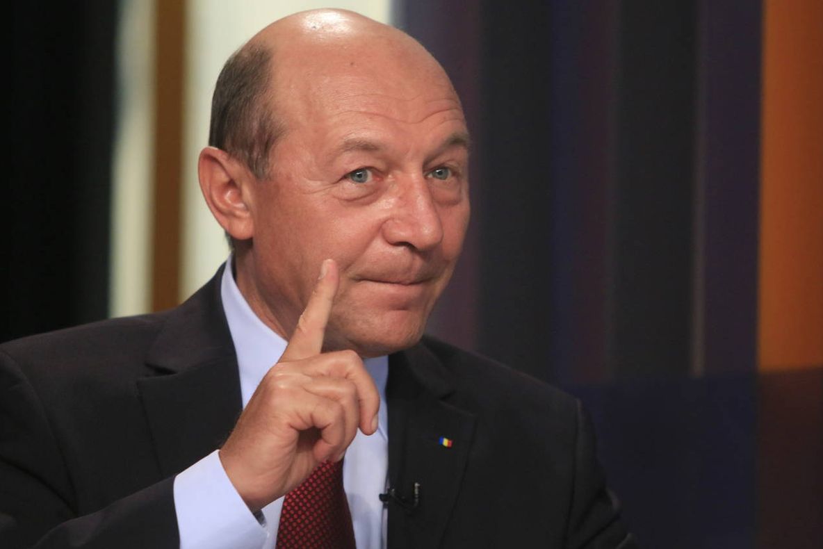Ce spune Traian Băsescu după ce numele său a apărut în valiza Tel Drum