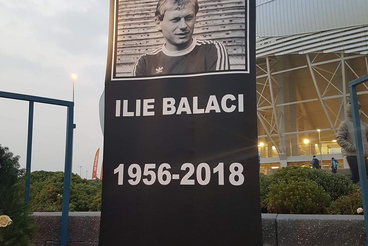 Lacrimi în Bănie! Sute de craioveni au aprins lumînări în memoria lui Ilie Balaci 