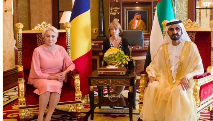 Imagini inedite cu Dăncilă, în Emiratele Arabe. Ce costumaţie a ales pentru întâlnirea cu şeicul