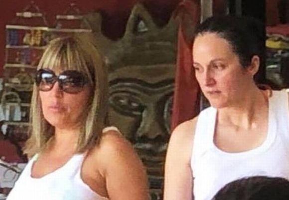 Noi informaţii bombă şi fotografii cu Udrea şi Bica: apartamente scumpe, maşini de lux şi bani cash