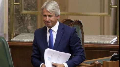 Acuzație gravă: Guvernul a plătit datoria externă cu fonduri UE. Cum se apără Teodorovici