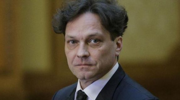 “PSD îngroapă Cultura chiar în anul Centenarului”. Moţiune împotriva lui George Ivaşcu