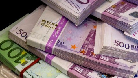 Guvernul a ajuns la fundul sacului. Împrumut record de 4,7 miliarde lei