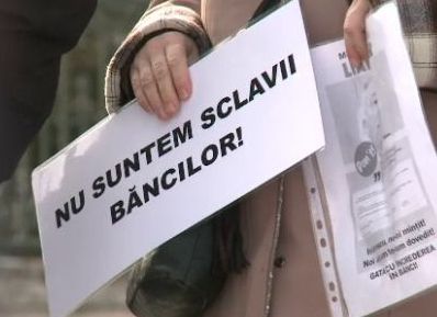 Decizie definitivă bombă pentru clienţii Băncii Pireus, cursul francului îngheţat