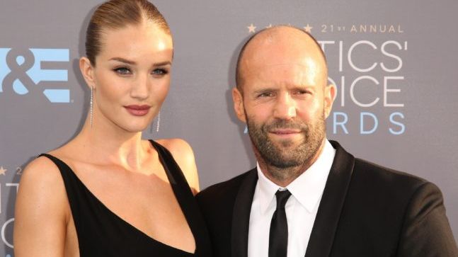 Jason Statham: de ce iubita lui nu se grăbeşte să se mărite cu el