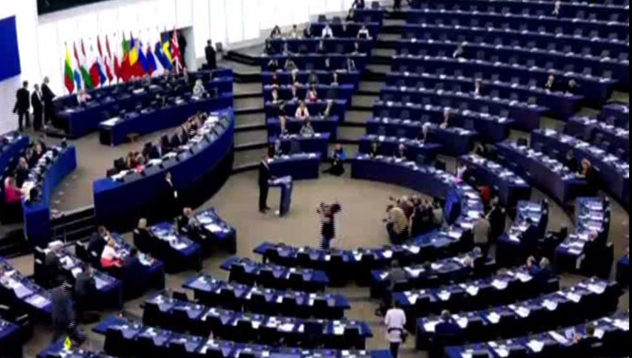 Klaus Iohannis, discurs în fața unei săli aproape goale în Parlamentul European