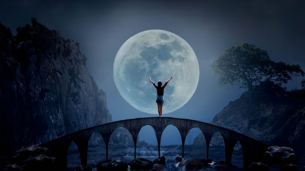 Luna Plină pe 24 octombrie. Cum suntem influenţaţi de această fază a satelitului terestru 