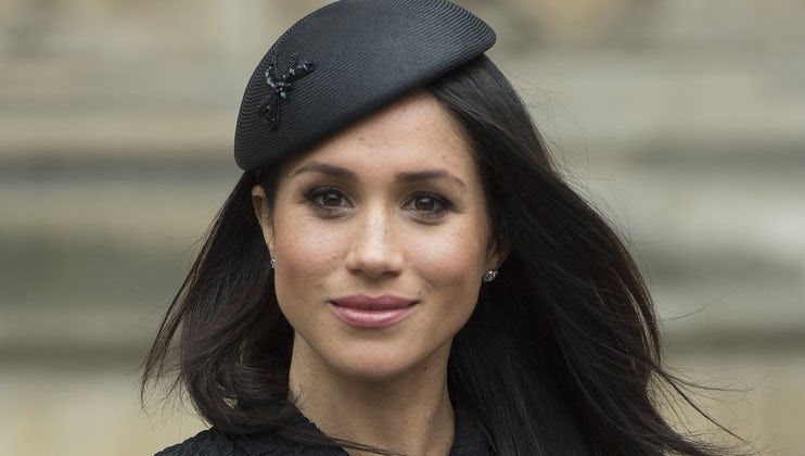Meghan Markle: de ce îşi lasă pistruii la vedere