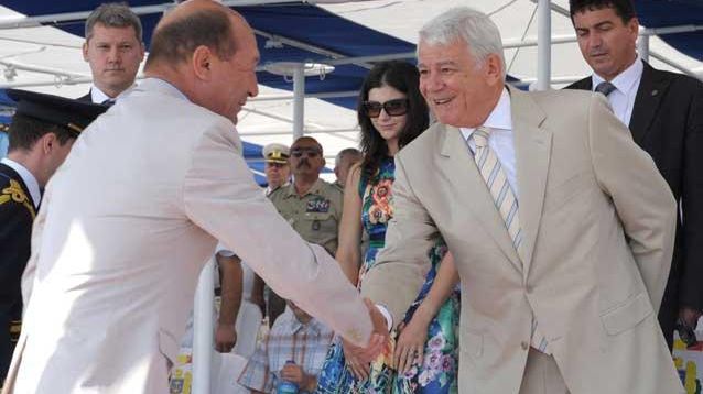 Traian Băsescu, dezlănțuit: ”Schimbaţi mumia de la MAE!”