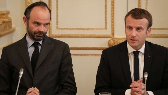 Guvernul francez, la un pas de demisie