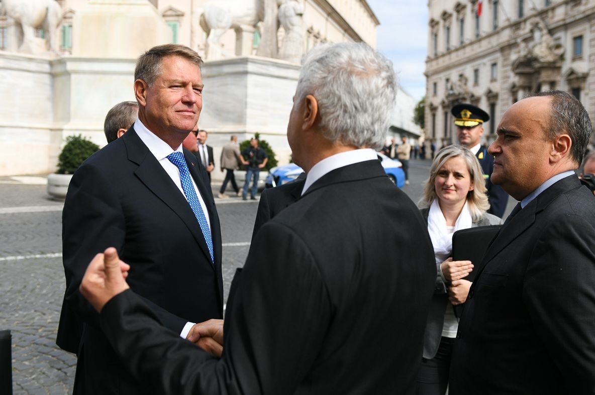 Iohannis, a treia zi a vizitei în Italia. Se întâlneşte cu primarul Romei