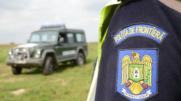 Un polițist de frontieră aflat în misiune s-a împușcat în cap