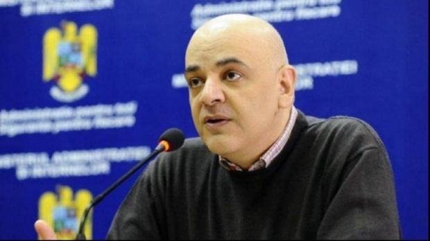 Cutremur în România. Oamenii se plâng că sistemul RO ALERT nu a funcţionat. Replica lui Arafat