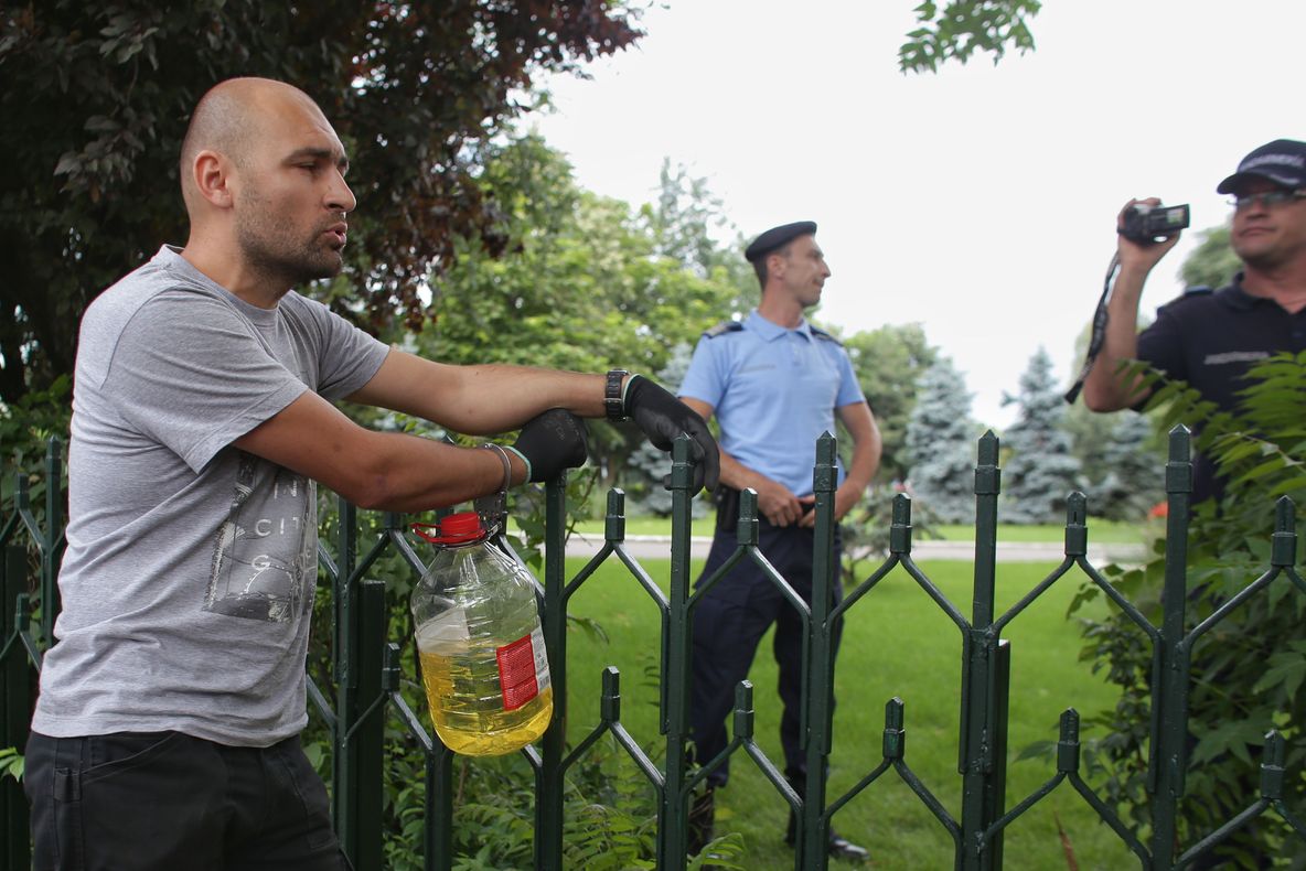 Unul dintre cei mai celebri protestatari #rezist aruncă bomba! Ce anunț a făcut!