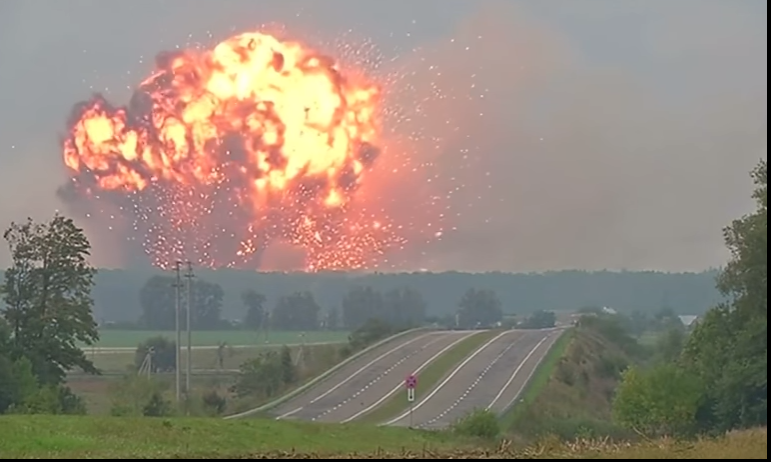 Explozie la un depozit de muniție