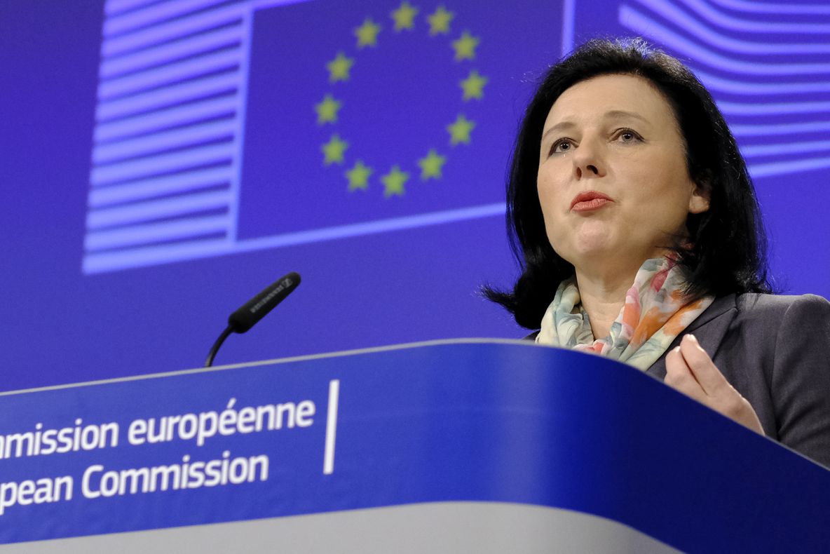 Comisarul european pentru justiţie, palmă pentru Guvernul care o atacă pe Kovesi