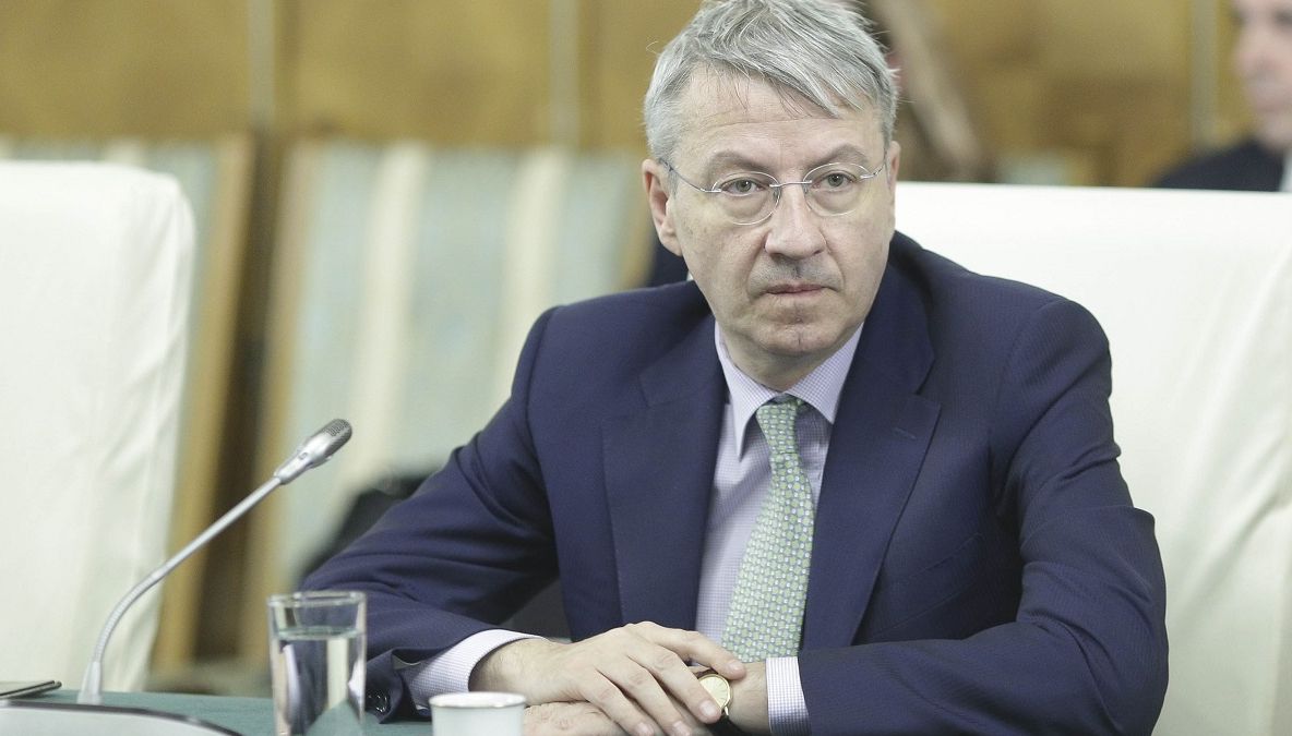 Ministrul George Ciamba, prestaţie penibilă. Băiatul cu "nu ştiu, nu ştiu!" e mic copil 