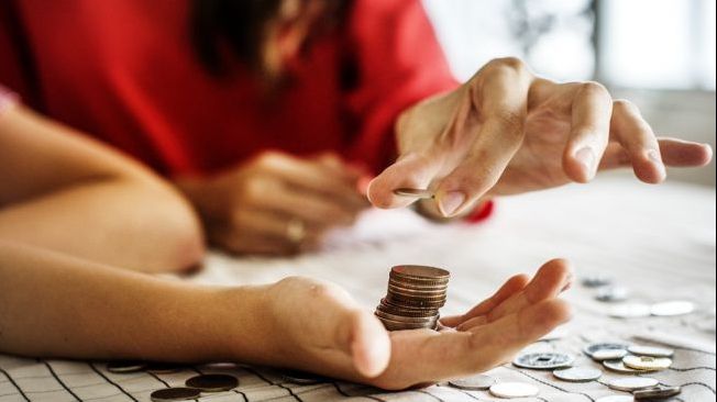 Finanțele trebuie să acopere o gaură de 72 de miliarde de lei în bugetul de stat