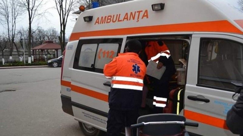 O femeie însărcinată, care a inhalat fum în urma incendiului din Chiajna, de urgență la spital