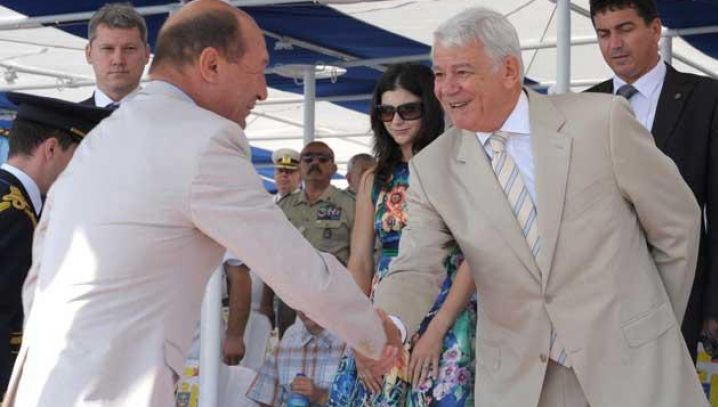 Băsescu: Meleşcanu, cel mai bun agent turistic pentru Viorica Dăncilă