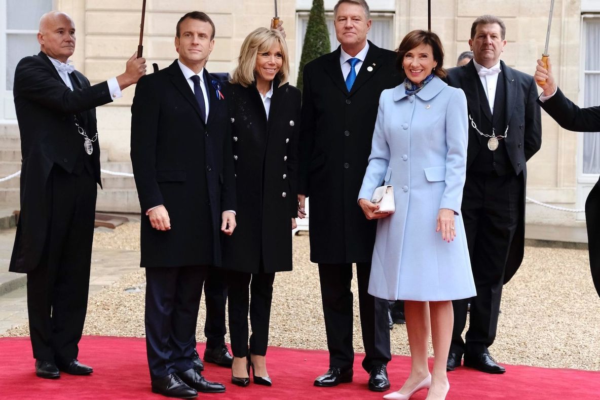 Analiză: Bucureștii în haine de nuntă 