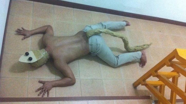 Cele mai nebune fotografii care au scăpat pe Internet. Ce-a fost în capul lor?