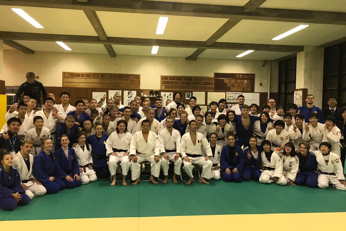 Lotul olimpic român de judo se antrenează în Japonia. Imagini exclusive