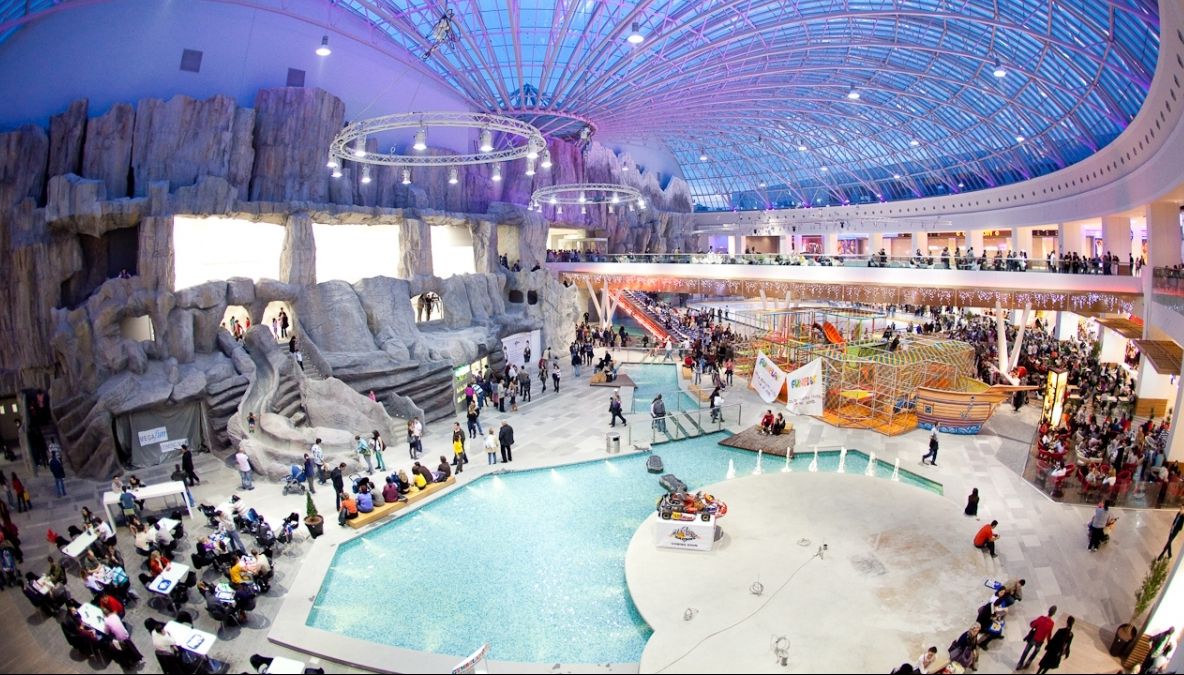 Programul mall-urilor din București, în perioada Sărbătorilor de iarnă. Unde putem face cumpărăturile "last-minute"