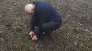 Petre Daea scormonește în pământ, LIVE pe Facebook. Ce caută ministrul?