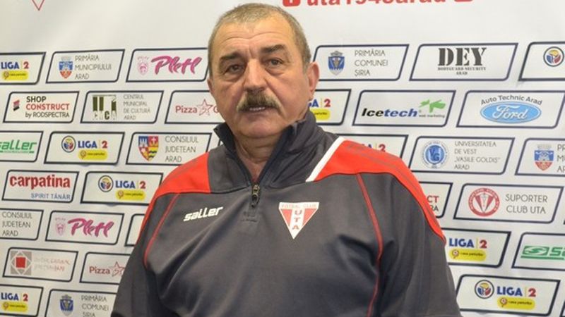 VIDEO | Circ în fotbalul românesc! Antrenorul a sărit să-și bată un jucător! "Îl omoram"