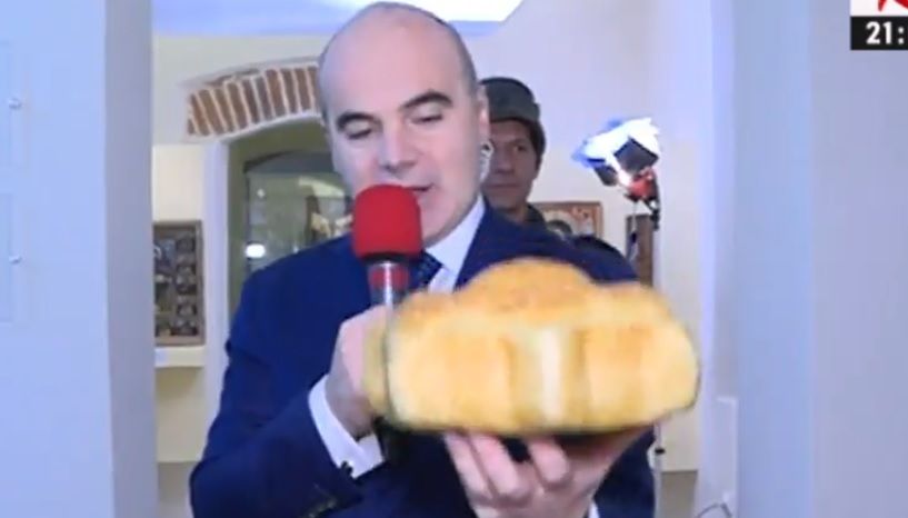 Rareş Bogdan îndeamnă la calm: "O spune un român care stă pe baricade"