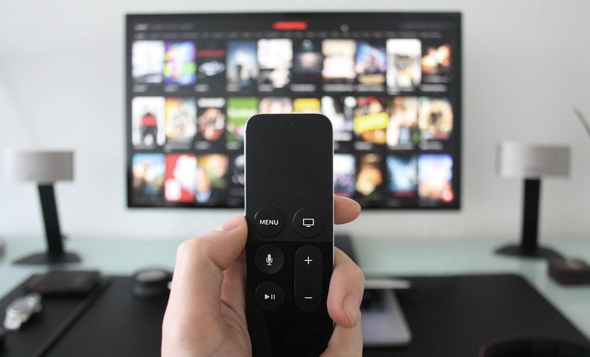 TOP 10 oferte la televizoare mari pe care le găsești astăzi