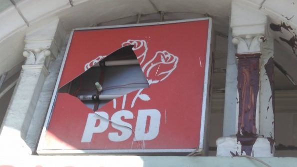 PSD plătește sume uriașe pentru o vilă în Pipera - din banii primiți de la stat
