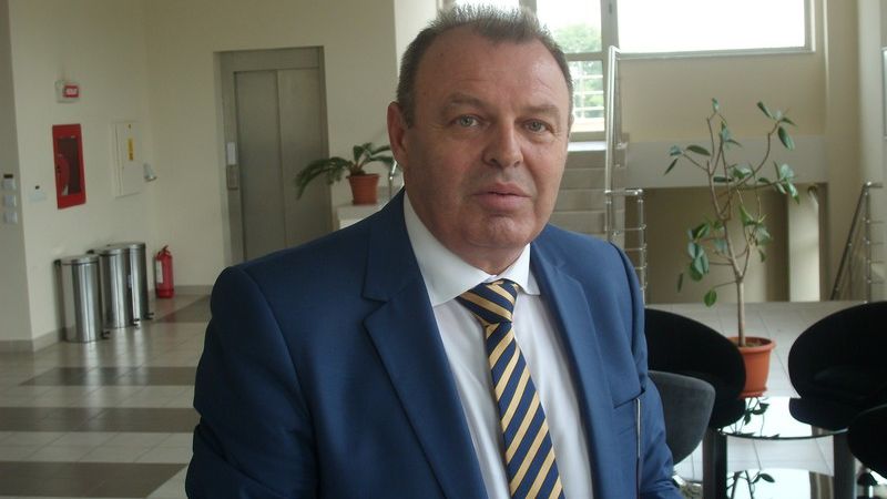 Un ministru demisionar, în vizită de lucru