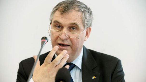 Încă o lovitură pentru DNA. Un fost ministru, achitat în dosarul Microsoft