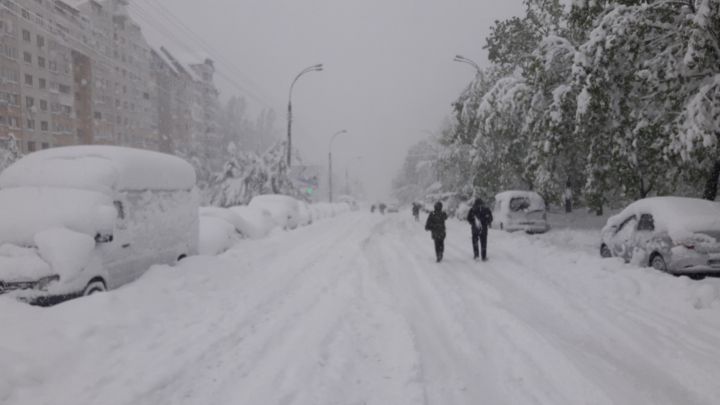 Vine URGIA ALBĂ peste România! Stratul de zăpadă va depăși un metru în câteva zile