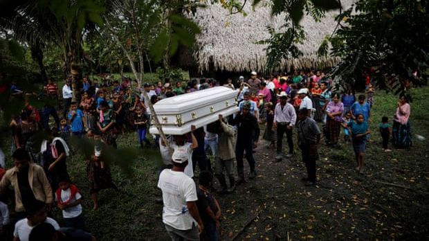 Moartea unui băiețel imigrant în arestul autorităților americane zguduie America