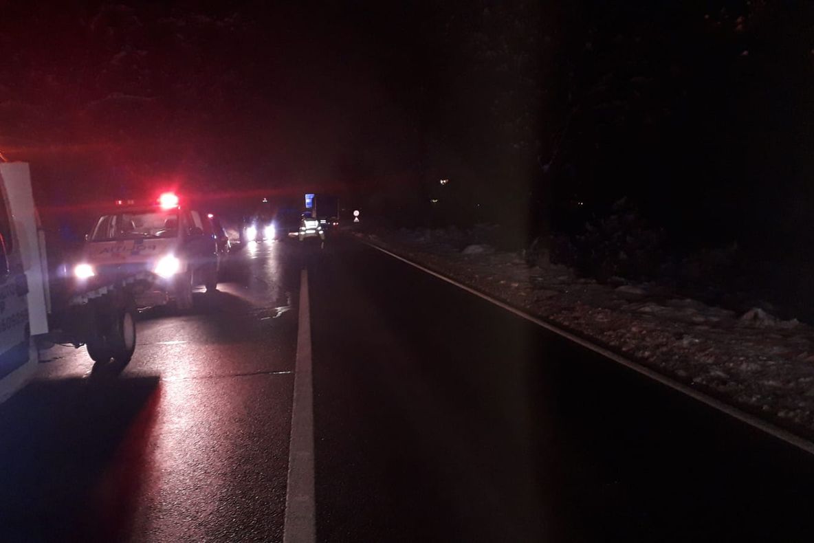 Sibiu: Trei persoane au ajuns la spital în urma unui carambol între patru mașini