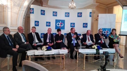 Bancherii avertizează: introducerea de noi taxe va grăbi recesiunea